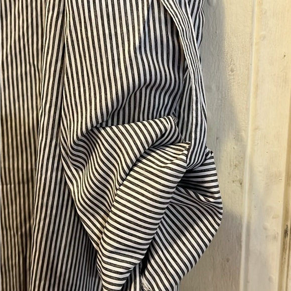 EMERY ROSE BLOUSE - Picture 4 of 6